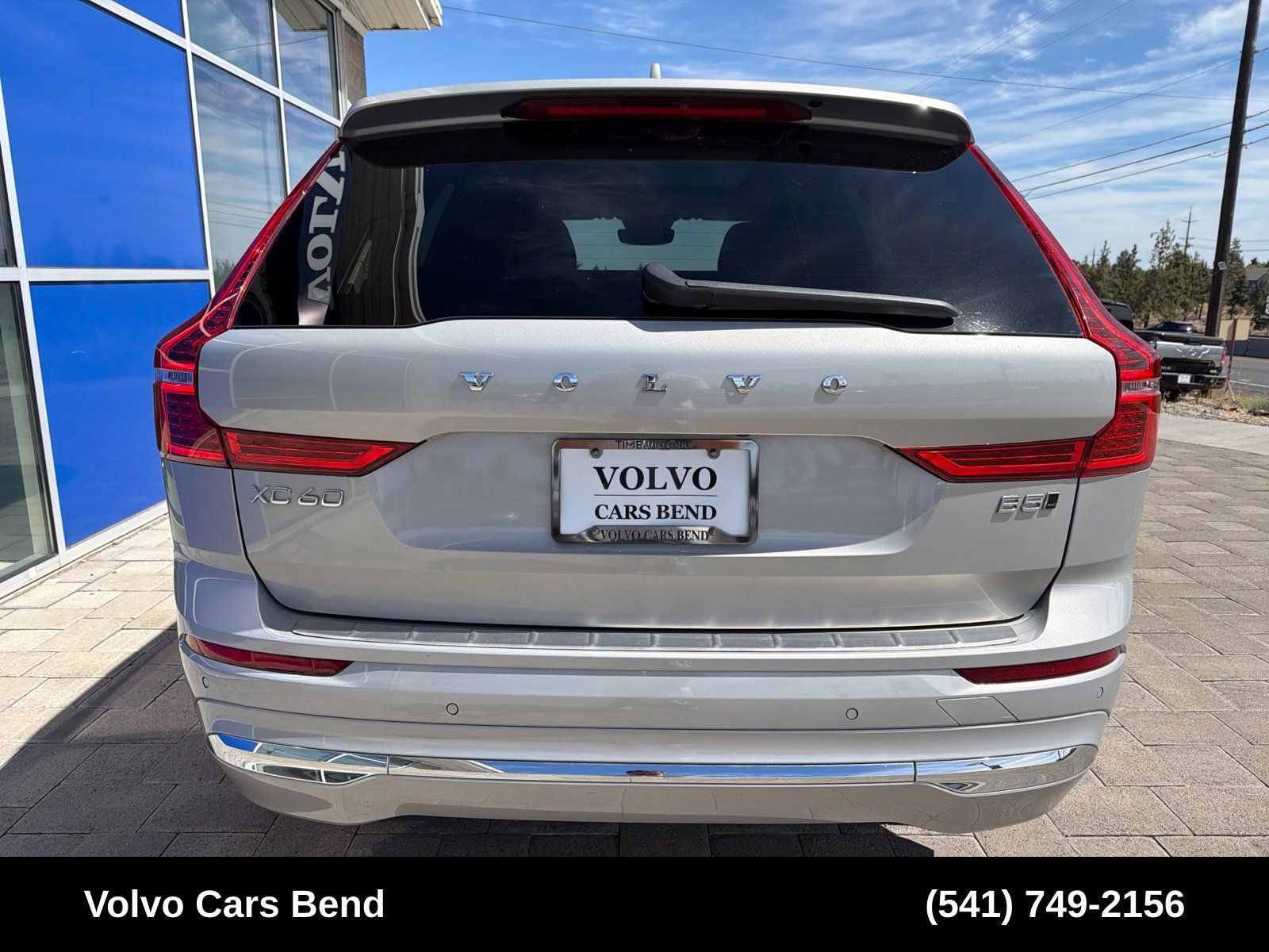 Used 2023 Volvo XC60 B5 Ultimate w/ Climate Package AWD/4WD image 6