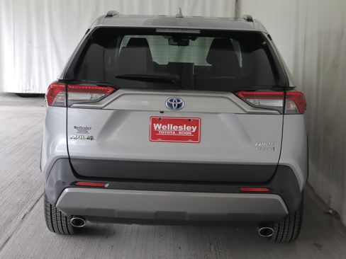 Used 2019 Toyota RAV4 Limited AWD/4WD image 28
