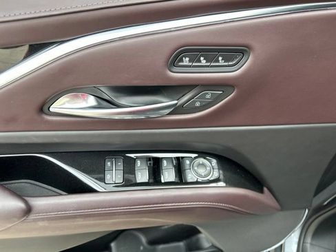 Certified 2022 Cadillac Escalade ESV Premium Luxury Platinum w/ LPO, Radiant Package AWD/4WD image 13