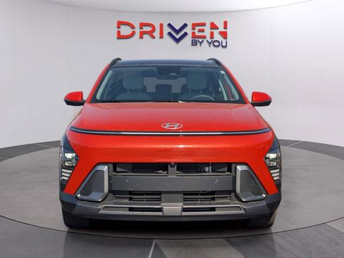 Used 2024 Hyundai Kona Limited FWD image 8