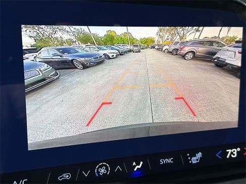 Used 2026 Chevrolet Traverse LT w/ Midnight/Sport Edition image 17