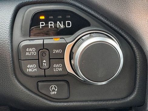 New 2026 RAM 1500 Big Horn AWD/4WD image 38