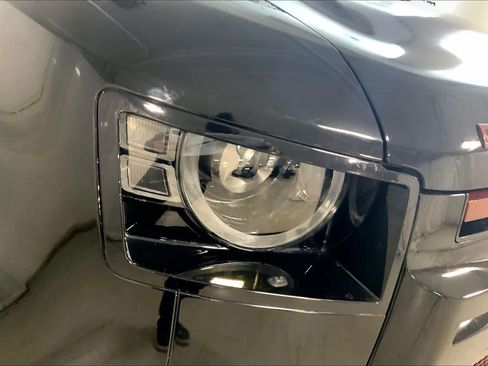 Used 2021 Land Rover Defender 110 image 27