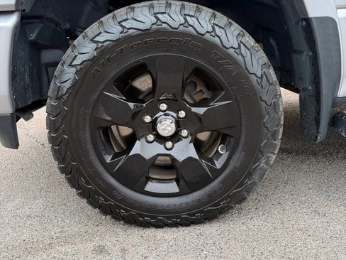 Used 2019 RAM 1500 Laramie w/ Sport Appearance Package AWD/4WD image 34