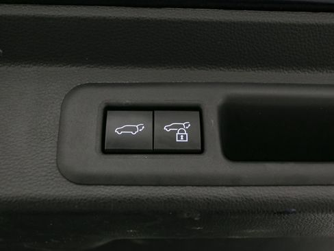 Used 2023 Toyota Sequoia Platinum image 13