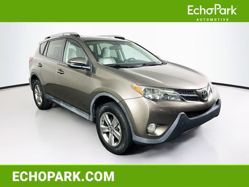 Used 2015 Toyota RAV4 XLE FWD image 1