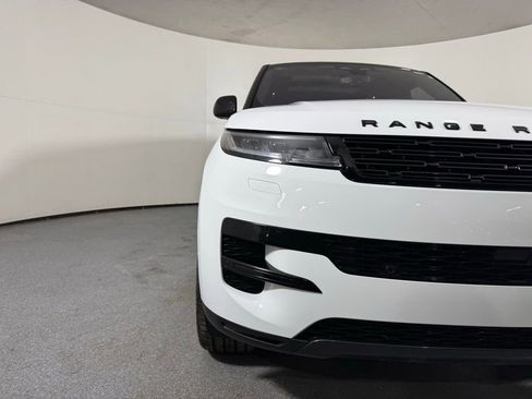 Used 2023 Land Rover Range Rover Sport SE AWD/4WD image 4