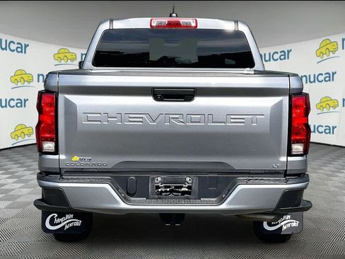 Used 2023 Chevrolet Colorado LT AWD/4WD image 5
