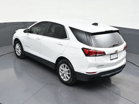 Used 2024 Chevrolet Equinox LT FWD image 17