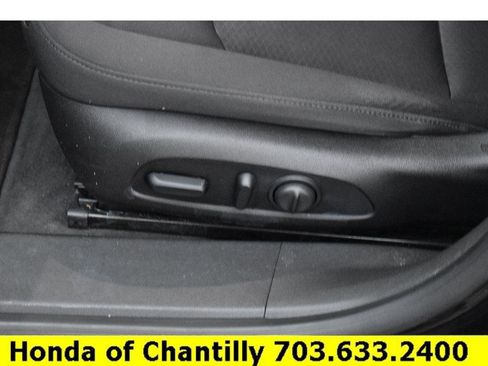 Used 2019 Chevrolet Malibu LT image 26