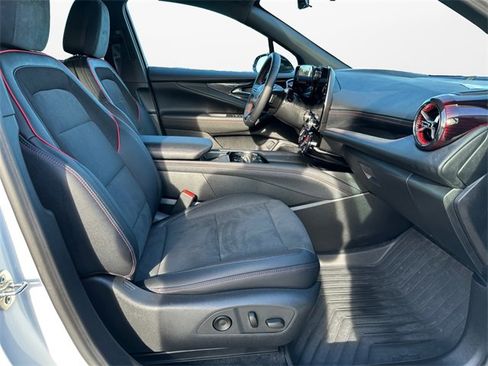 Used 2024 Chevrolet Blazer EV RS image 15