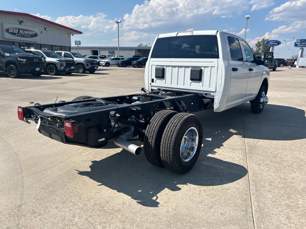 New 2026 RAM 3500 Tradesman w/ Chrome Appearance Group A AWD/4WD image 5