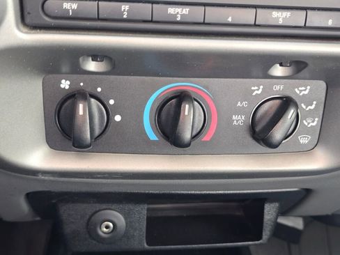 Used 2007 Ford Ranger XLT image 28