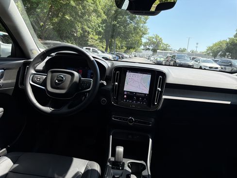 Certified 2024 Volvo XC40 B5 Core w/ Climate Package AWD/4WD image 49