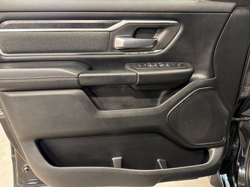 Used 2019 RAM 1500 Big Horn AWD/4WD image 14