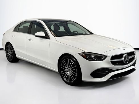 Used 2023 Mercedes-Benz C 300 Sedan image 3