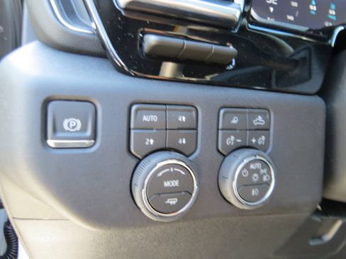 New 2026 Chevrolet Silverado 2500 High Country w/ High Country Premium Package AWD/4WD image 21