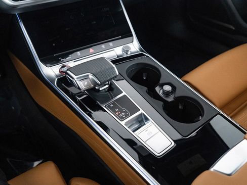 Used 2025 Audi RS 6 performance image 39