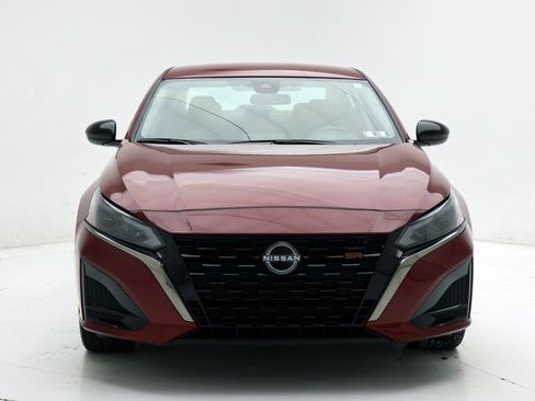Used 2025 Nissan Altima 2.5 SR AWD/4WD image 5