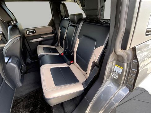 Used 2022 Ford Bronco Wildtrak AWD/4WD image 18