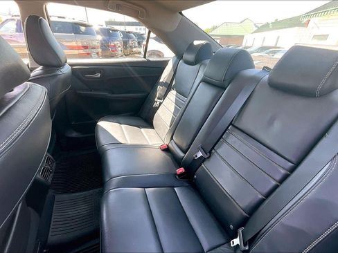 Used 2017 Toyota Camry XLE FWD image 22