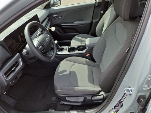 New 2026 Kia Sportage S image 4