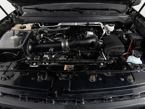 Used 2018 Chevrolet Colorado ZR2 w/ ZR2 Midnight Special Edition image 40