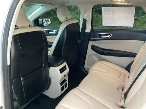 Used 2019 Ford Edge Titanium w/ Equipment Group 301A FWD image 41