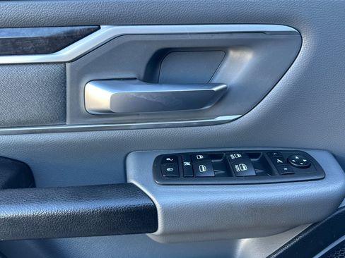 Used 2022 RAM 1500 Big Horn AWD/4WD image 12