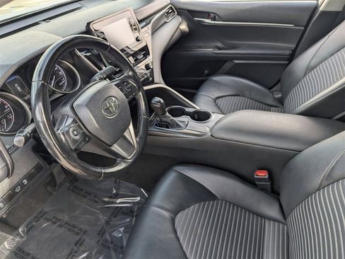 Used 2021 Toyota Camry SE image 19