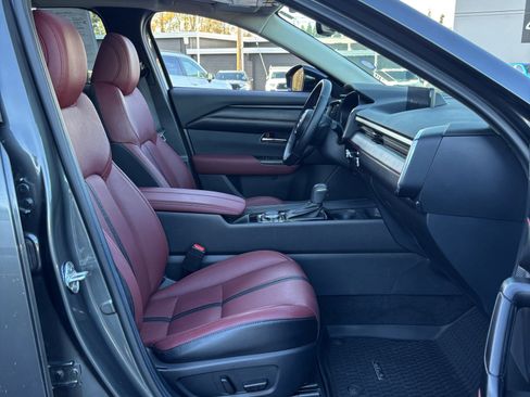 Certified 2025 MAZDA CX-50 2.5 Hybrid w/ Cargo Package image 10