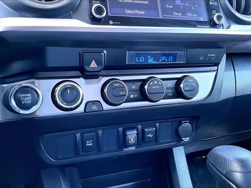 Used 2023 Toyota Tacoma SR5 AWD/4WD image 65