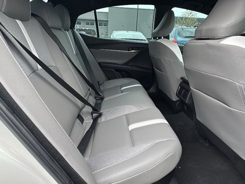 Used 2025 Toyota Camry SE w/ Convenience Package image 24