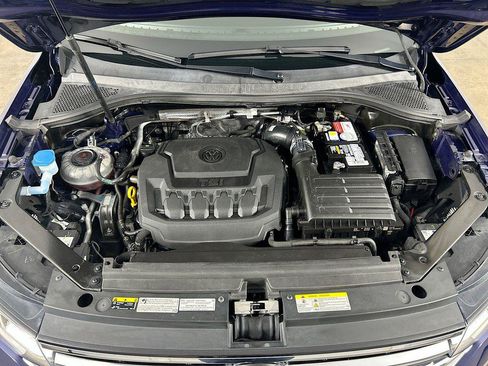Certified 2022 Volkswagen Tiguan SEL R-Line AWD/4WD image 32