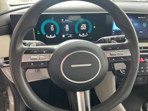 Used 2025 Hyundai Tucson Blue image 28