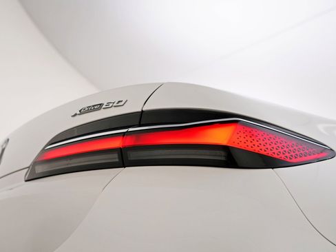 Used 2023 BMW i7 xDrive60 w/ Executive Package 2 image 71