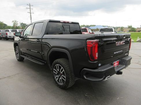 Certified 2025 GMC Sierra 1500 AT4 w/ AT4 Premium Package AWD/4WD image 8