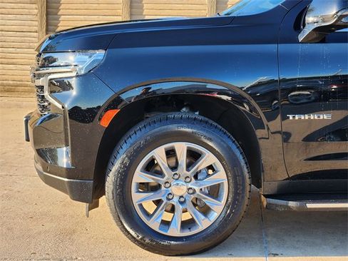 Used 2022 Chevrolet Tahoe LT w/ Luxury Package RWD image 16