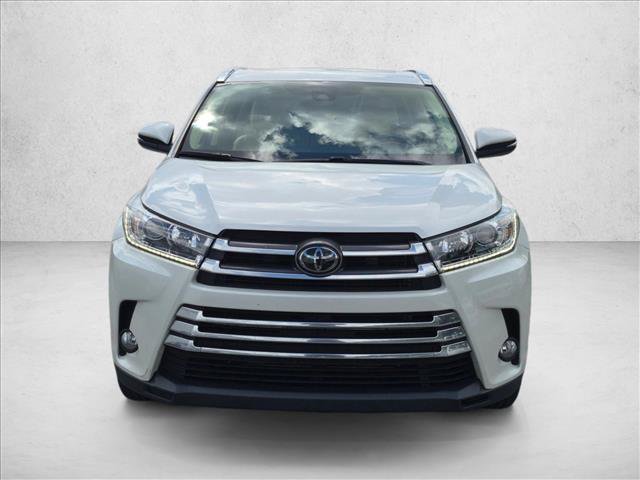 Used 2018 Toyota Highlander Limited AWD/4WD image 2