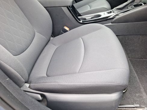 Used 2020 Toyota Corolla LE image 35