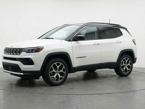 Used 2025 Jeep Compass Limited AWD/4WD image 3