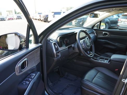 Certified 2023 Kia Sorento X-Line EX AWD/4WD image 14