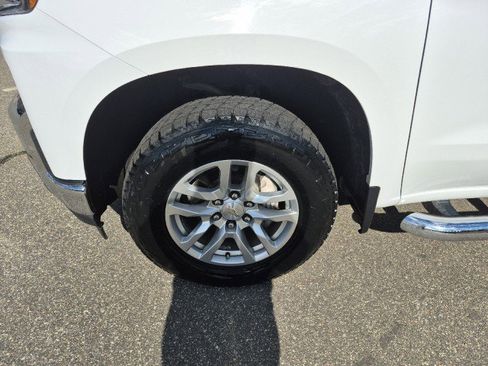 Used 2021 Chevrolet Silverado 1500 LT image 11