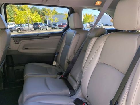 Used 2024 Honda Odyssey EX-L image 14