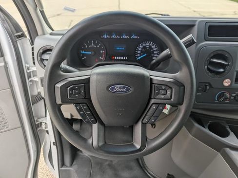 Used 2024 Ford E-450 and Econoline 450 Super Duty RWD image 16