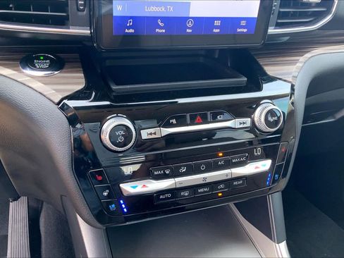 Certified 2021 Ford Explorer Limited w/ Equipment Group 301A AWD/4WD image 34