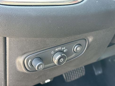 Certified 2023 Chevrolet Equinox Premier image 20