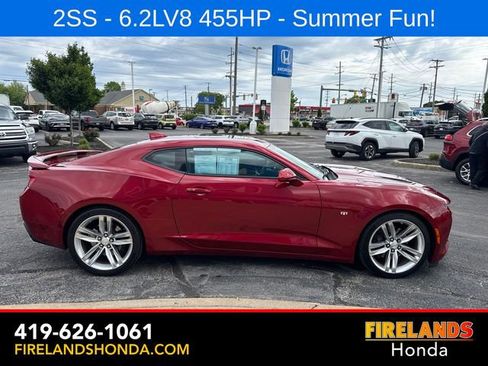 Used 2017 Chevrolet Camaro SS RWD image 6