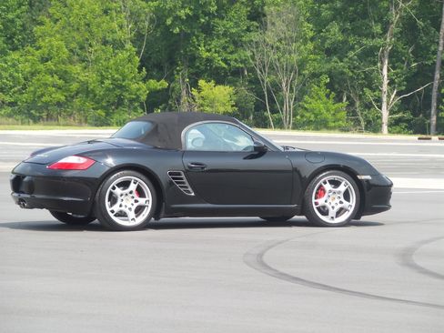 Used 2005 Porsche Boxster S image 7