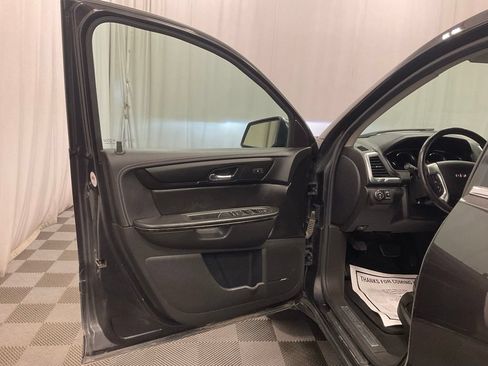 Used 2017 GMC Acadia Limited SLT AWD/4WD image 4